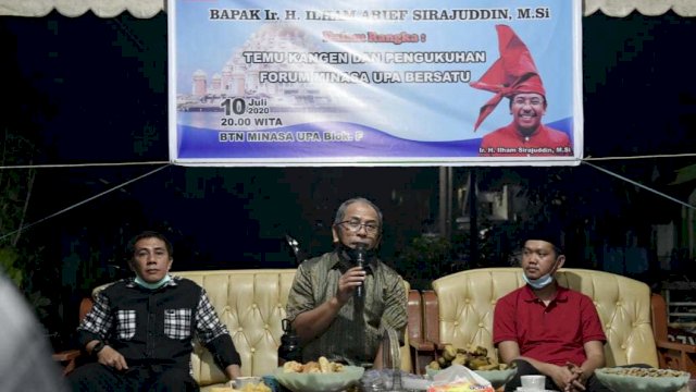 Mantan Wali Kota Makassar, Ilham Arief Sirajuddin (IAS) memberikan sambutan disela pengukuhan Forum Minasa Upa Bersatu, Jumat (10/7/2020). (ist) 