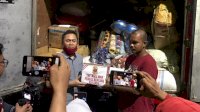 Presiden The Macz Man Lepas Bantuan untuk Korban Banjir Masamba