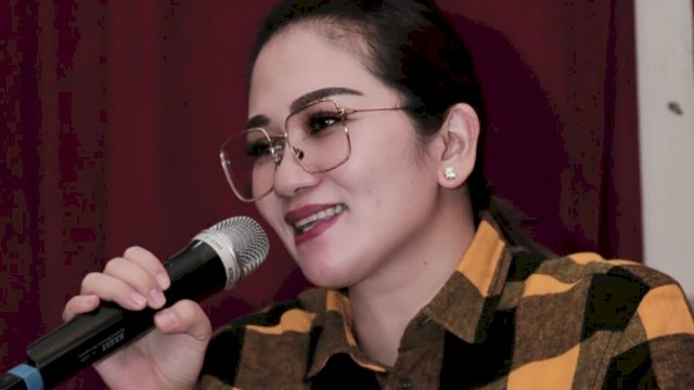 Anggota DPRD Sulsel, Debbie Rusdin Sosialisasikan Perda Perlindungan Anak, Rabu (29/7/2020).