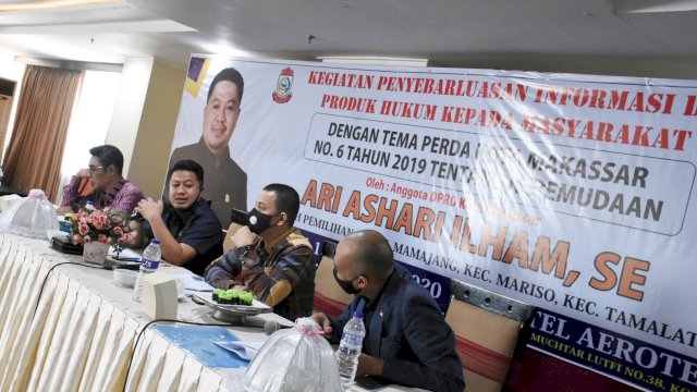 Anggota DPRD Makassar, Ari Ashari Ilham sosialisasikan Perda Kepemudaan, di Aerotel Smile, Sabtu (15/8/2020).
