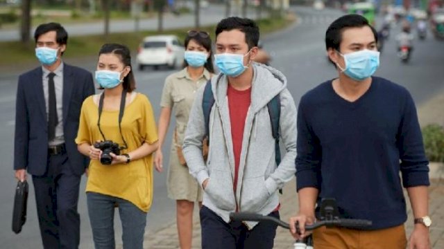 Ilustrasi: Penggunaan masker di luar rumah merupakan salah satu cara menerapkan protokol kesehatan pada era adaptasi kebiasaan baru. (int)
