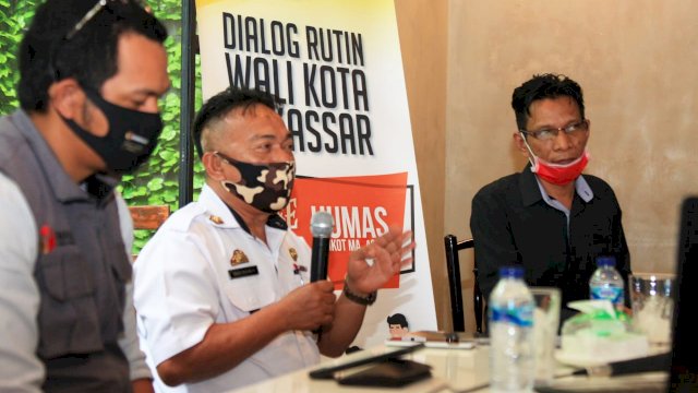 Kepala BKPSDMD Makassar Basri Rahman saat coffee morning dengan Humas Pemkot Makassar, bertempat di Shox Coffee, Rabu (2/09/2020).