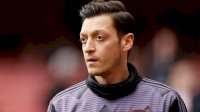 Karier Makin Tak Jelas! Mesut Ozil Tak Masuk Skuad Arsenal untuk Liga Europa