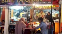 Nikmati Pedasnya Sate Taichan Kaki Lima di Kanrerong