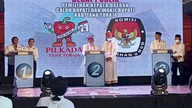 Komisi Pemilihan Umum (KPU) Tana Toraja melaksanakan debat kandidat Pilkada 2020 Tana Toraja. 