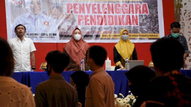 Anggota DPRD Makassar, Nunung Dasniar sosialisasikan Perda Penyelenggaraan Pendidikan, di Hotel Sorison, Selasa (10/11/2020).