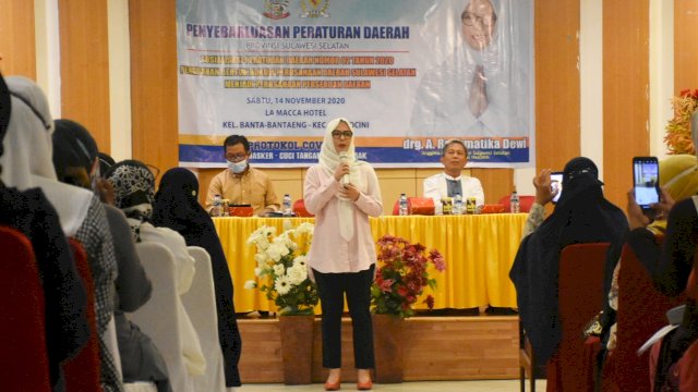 Anggota DPRD Sulsel, Andi Rachmatika Dewi sosialisasikan Perda Perubahan bentuk Humkum Perusda menjadi Perseroda, Sabtu (14/11/2020).