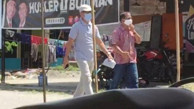 Kadis Pendidikan Luwu Timur terekam usai mengunjungi posko salah satu paslon. 