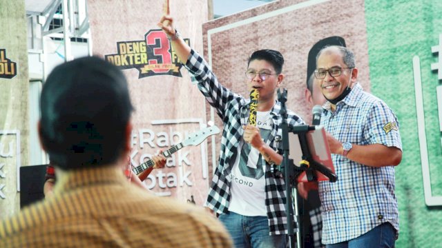Andika Kangen Band bersama Ilham Arief Sirajuddin (IAS).