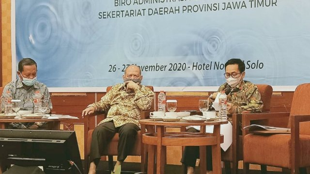 Staf Khusus Wakil Presiden RI Bidang Infrastrukrur dan Investasi, Dr Sukriansyah S Latief menjadi narasumber pada kegiatan Singkronisasi Kebijakan percepatan Pelaksanaan Pembangunan Bendungan di Jawa Timur.