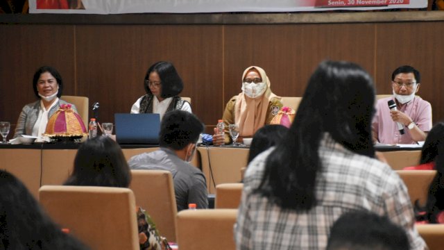 Anggota DPRD Makassar, Galmeryya Kondorura sosialisasikan Perda Perlindungan Anak, di Hotel D'Maleo, Senin (30/11/2020).