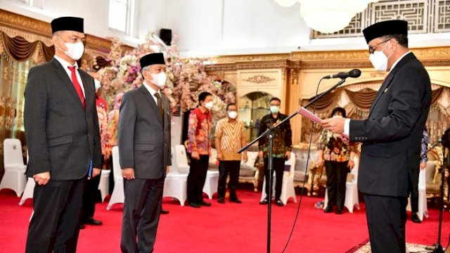 Husain Djunaid Jabat Komisaris Utama Jamkrida Sulsel, Ini Pesan Gubernur