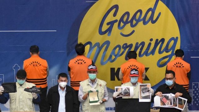 Menteri Kelautan dan Perikanan, Edhy Prabowo di tahan Komisi Pemberantasan Korupsi (KPK). (int) 