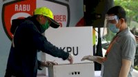 Pilkada 2020, Jaga Jarak Saat Antre di TPS