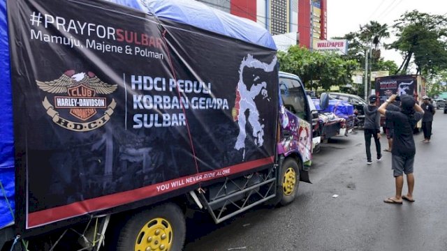 Harley Davidson Club Indonesia (HDCI) Makassar menyerahkan bantuan senilai 100 juta bagi korban gempa yang melanda masyarakat di Sulawesi Barat.