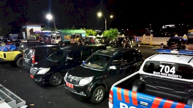 Bupati Soppeng Pimpin Pengiriman Bantuan ke Sulbar