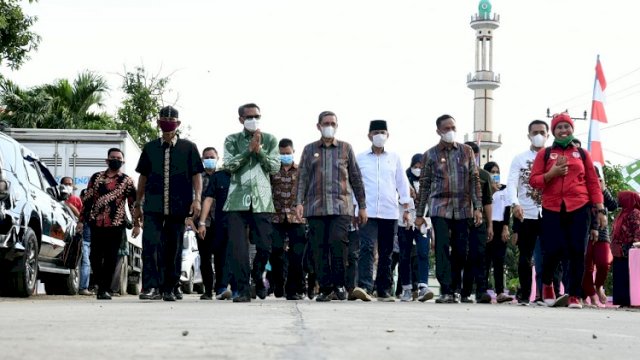 Ini Lima Ruas Jalan Beton di Wajo yang Diresmikan Nurdin