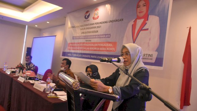 Anggota DPRD Makassar, Kartini sosialisasikan Perda Pengawasan, Pengendalian, Pengadaan, peredaran dan penjualan minuman beralkohol, di Hotel Fave, Sabtu (27/2/2021).