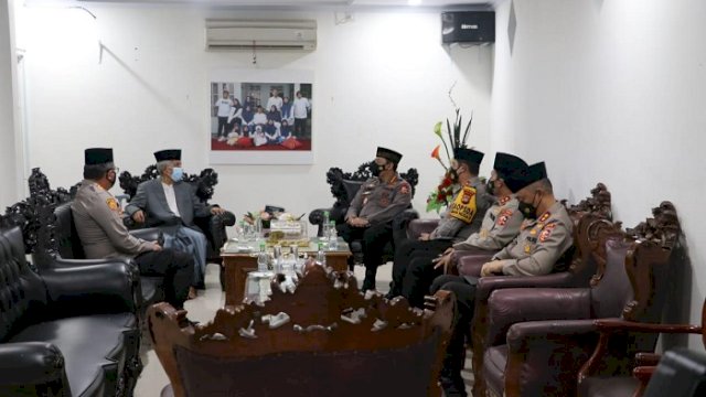 Berkunjung ke Ketua MUI Sulsel, Kapolri Sebut Dukungan Ulama Sangat Penting