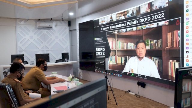 Bupati Gowa Adnan Purichta Ichsan