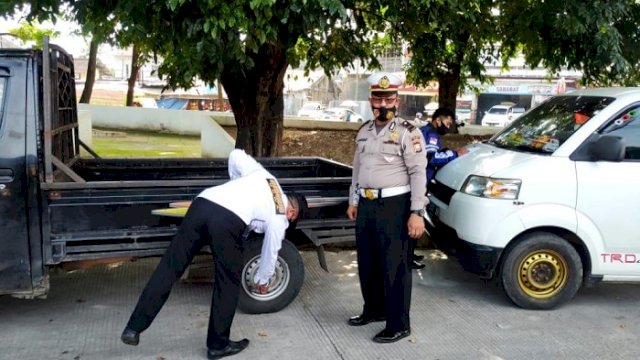 Parkir Sembarangan, Puluhan Kendaraan Digembok