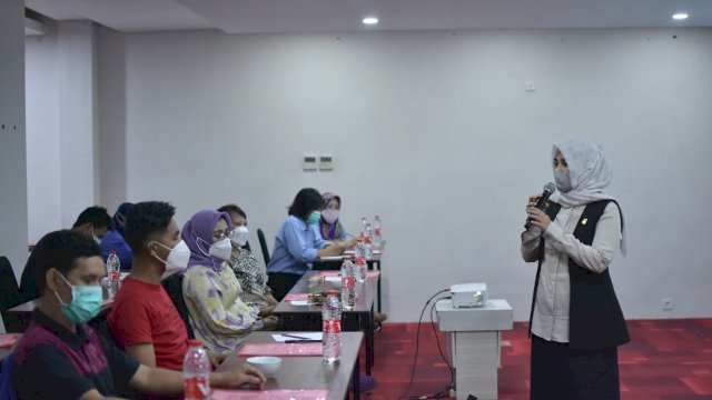 Wakil Ketua DPRD Makassar, Andi Suhada Sappaile sosialisasikan Perda Kawasan Tanpa Rokok (KTR), di Hotel Fox Lite, Jl Hasanuddin, Jumat (12/3/2021).