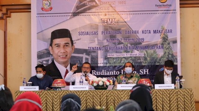 Suasana sosialisasi Perda Nomor 7 tahun 2019 tentang perusahaan umum daerah (Perumda) Air Minum di Hotel Yasmin, di Jalan Jampea, Rabu (17/3/2021). ()