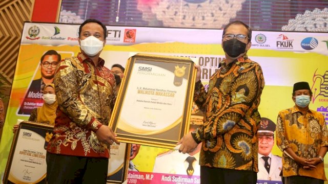 Raih Penghargaan dari SMSI, Danny: Mitra Terbaik Pemerintah Itu Media