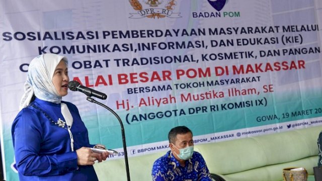 Anggota Komisi IX DPR RI Aliyah Mustika Ilham bersama mitra dari BBPOM menggelar sosialisasi pemberdayaan masyarakat melalui komunikasi, informasi dan edukasi terkait obat, kosmetik, dan pangan, Jumat (19/03/2021).