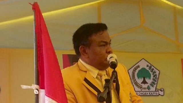 Andi Fahsar M Padjalangi (int)