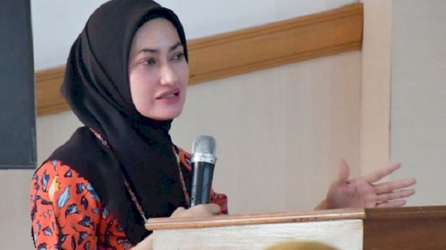 Bupati Luwu Utara, Indah Putri Indriani saat menyampaikan arahan pada Konsultasi Publik RKPD di Aula Bappeda, Kamis (4/3/2021).