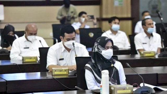 Bupati Luwu Utara, Indah Putri Indriani, mengikuti sosialisasi pemahaman dalam pengisian jabatan Pimpinan Tinggi di instansi pemerintah kabupaten/kota se-Sulsel, di Kantor Gubernur, Rabu (31/3/2021).