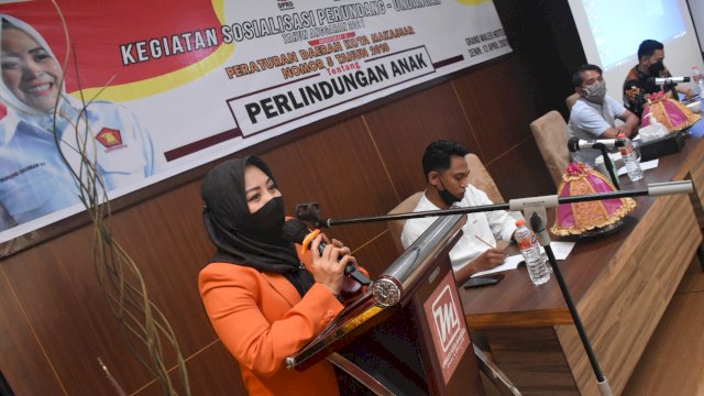 Anggota DPRD Makassar, Nunung Dasniar sosialisasikan Perda Perlindungan Anak, di Hotel D'Maleo, Senin (12/4/2021).