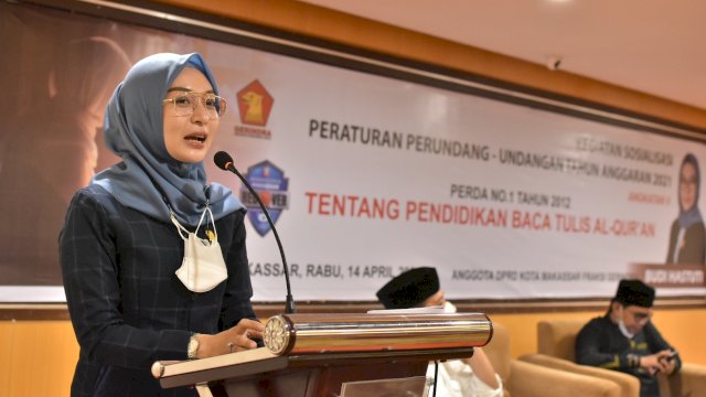 Anggota DPRD Makassar, Budi Hastuti sosialisasikan Perda Pendidikan Pendidikan Baca Tulis Alquran, di Hotel Almadera, Rabu (14/2/2021).