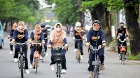 Gowes Bareng DWP Makassar, Indira: Olahraga Tidak Boleh Diabaikan saat Pandemi