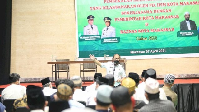 Walikota Danny Ajak Imam di Makassar Tingkatkan Kualitas Diri
