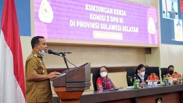 Terima Rombongan Komisi X DPR, Plt Gubernur Sulsel Paparkan Bandara Buntu Kunik Toraja