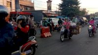 Sebabkan Macet, Pagandeng di Pasar Tumpah Ditertibkan Polisi