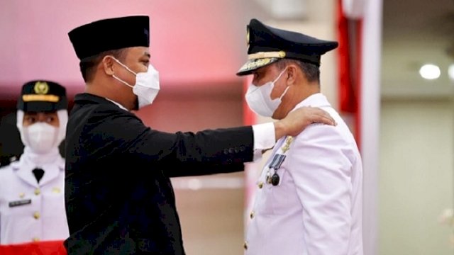 Plt Gubernur Lantik Bupati Lutim, Berpesan Bandara Sorowako Bisa Dikelola Pemerintah