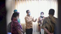 Mensos Risma Jenguk Korban Bom Katedral di RS Bhayangkara, Pastikan Kondisinya Membaik