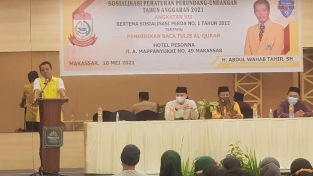 Anggota DPRD Makassar, Abd Wahab Tahir sosialisasikan Perda Baca Tulis Alquran, di Hotel Pessona, Senin (10/5/2021).