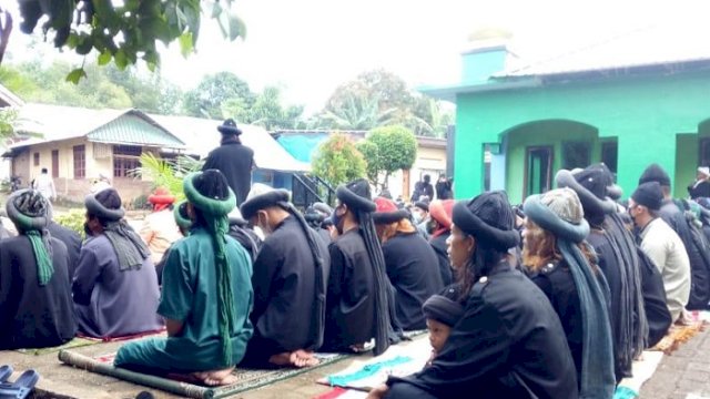 Ratusan Jamaah An Nadzir Melaksanakan Shalat Idul Fitri