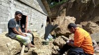 Tertimpa Longsor, Satu Rumah Warga di Sinjai Rusak