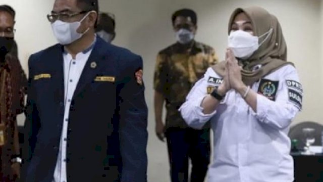 Andi Ina Kartika Sari (kanan) secara aklamasi terpilih sebagai Ketua Karang Taruna Sulsel periode 2021-2026.