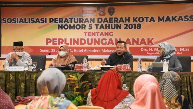 Anggota DPRD Makassar, HM Yunus sosialisasikan Perda Perlindungan Anak, di Hotel Almadera, Senin (28/6/2021).
