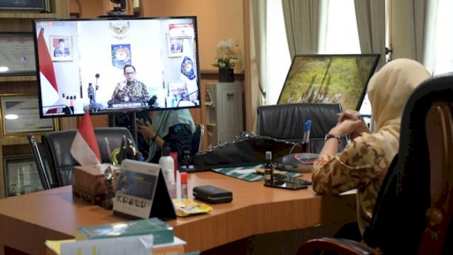 Bupati Luwu Utara, Indah Putri Indriani saat mengikuti Pembekalan Kepemimpinan Pemerintahan Dalam Negeri, Senin (7/6/2021).