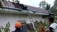 Puting Beliung di Lutra Rusak 27 Rumah Warga
