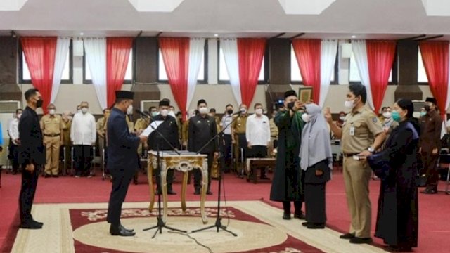 Lantik 77 ASN Pemprov, Begini Pesan Plt Gubernur Sulsel