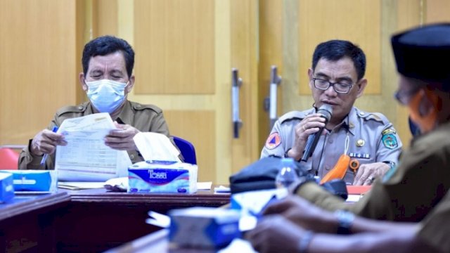 Rapat koordinasi pembangunan hunian tetap bagi penyintas banjir bandang di Lutra, di Ruang Rapat Sekda, Selasa (8/6/2021).