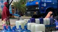 7 Armada PDAM Makassar Distribusi Air Bersih ke Untia